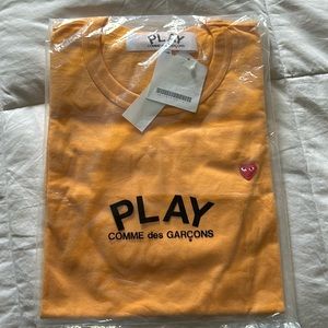 Come des garçons play small heart tshirt ‘yellow’